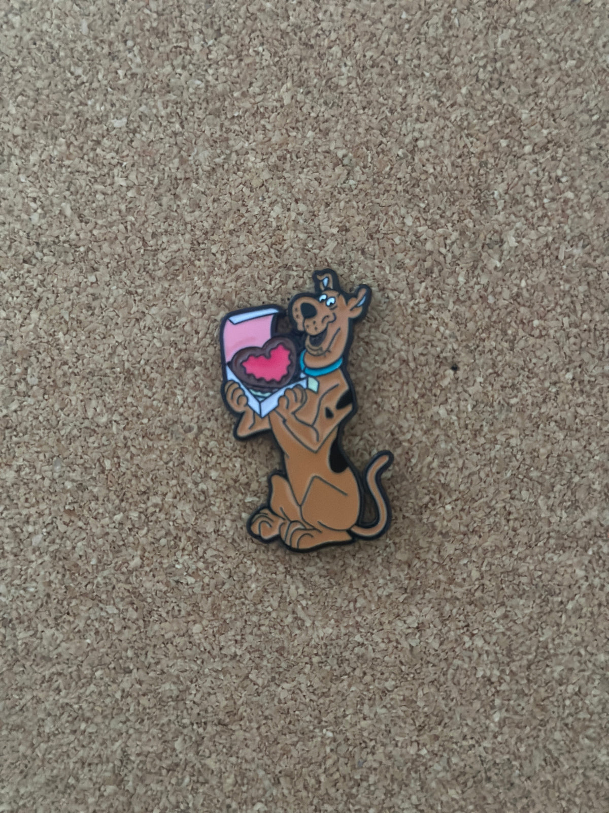Scooby Doo With Heart Cake Pin Badge
